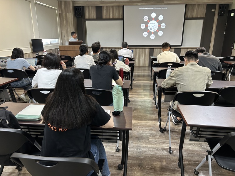 【專題演講】The Multifaceted Roles of Autophagy in Development and Diseases-陳光超副所長 (中央研究院生物化學研究所)(2023/5/5)圖片