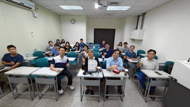 【學術演講】Elucidation of contamination mechanisms involved in the adaptation and transmission of non-tuberculous mycobacteria through environmental and Host - 吉田志緒美 (114/10/21)圖片