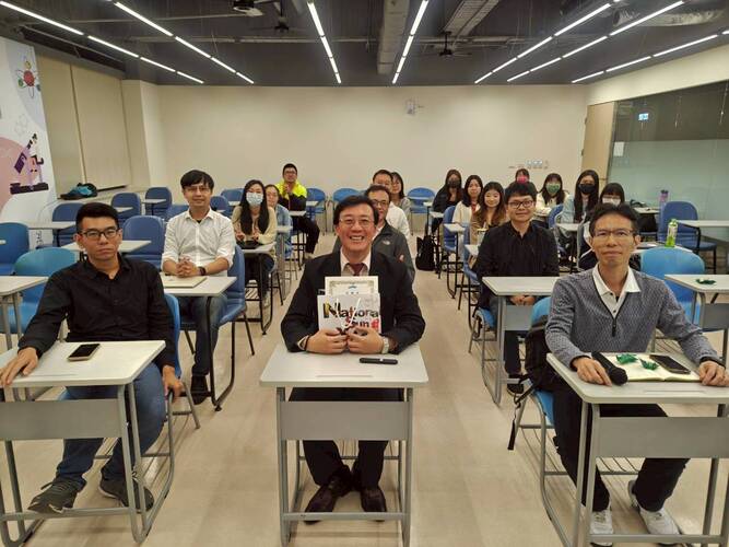 【學術演講】隱形殺手 vs. 微型武器：奈米粒子如何揭穿黑色素瘤的面紗-王惠民 教授(國立中興大學)(114/12/22)圖片(另開新視窗)