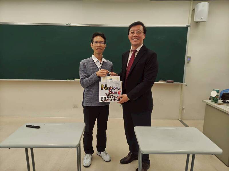 【學術演講】隱形殺手 vs. 微型武器：奈米粒子如何揭穿黑色素瘤的面紗-王惠民 教授(國立中興大學)(114/12/22)圖片