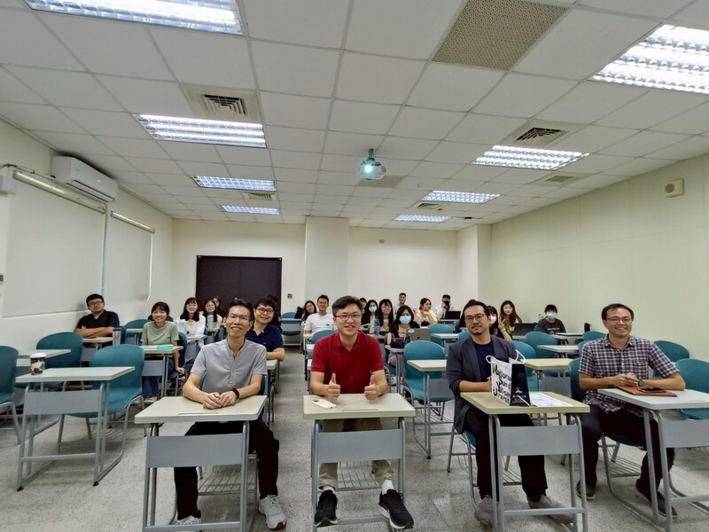 【學術演講】Targeting Tau in Alzheimer’s Disease: PROTAC-Mediated Degradation and PhosTAC-Mediated Dephosphorylation - 陳伯翰 助理教授 (成功大學)(114/10/29)圖片