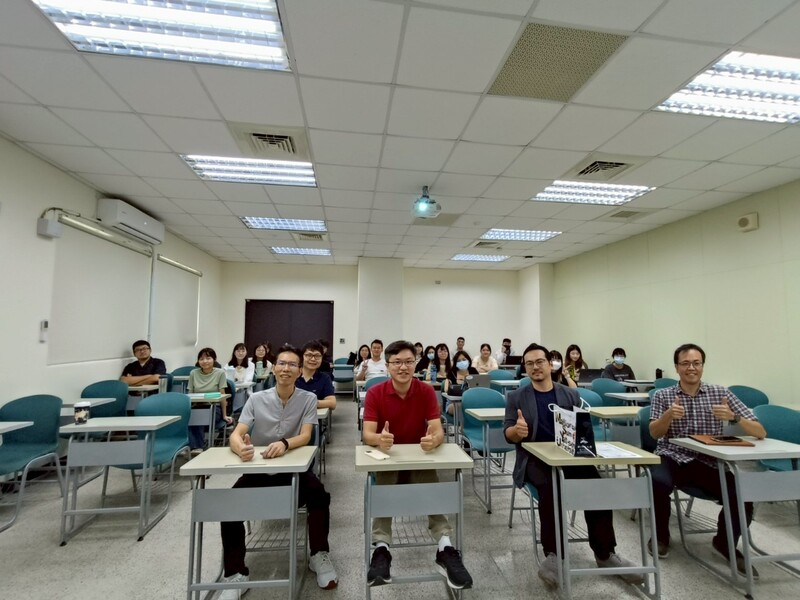 【學術演講】Targeting Tau in Alzheimer’s Disease: PROTAC-Mediated Degradation and PhosTAC-Mediated Dephosphorylation - 陳伯翰 助理教授 (成功大學)(114/10/29)圖片