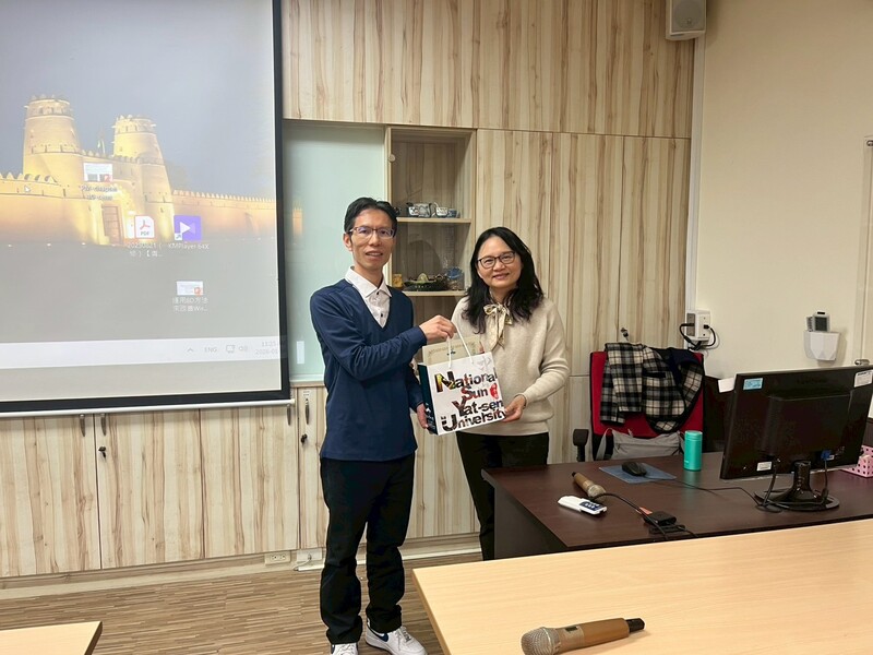 生藥所徐志文所長代表致上感謝狀!圖片