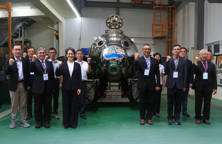2025.09.24 On the frontlines of marine technology: Vice President Bi-khim Hsiao visits NSYSU's underwater innovationsImage(Open new window)
