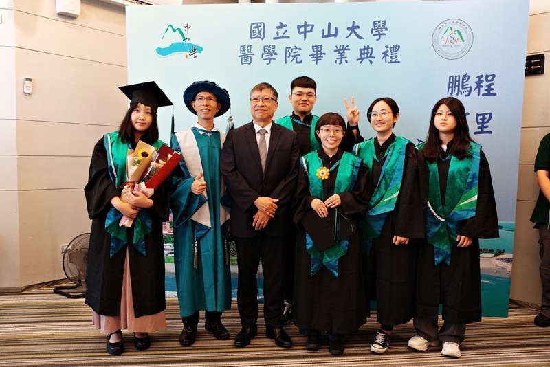 【Activity】College of Medicine Graduation Ceremony (2023/6/10)Image